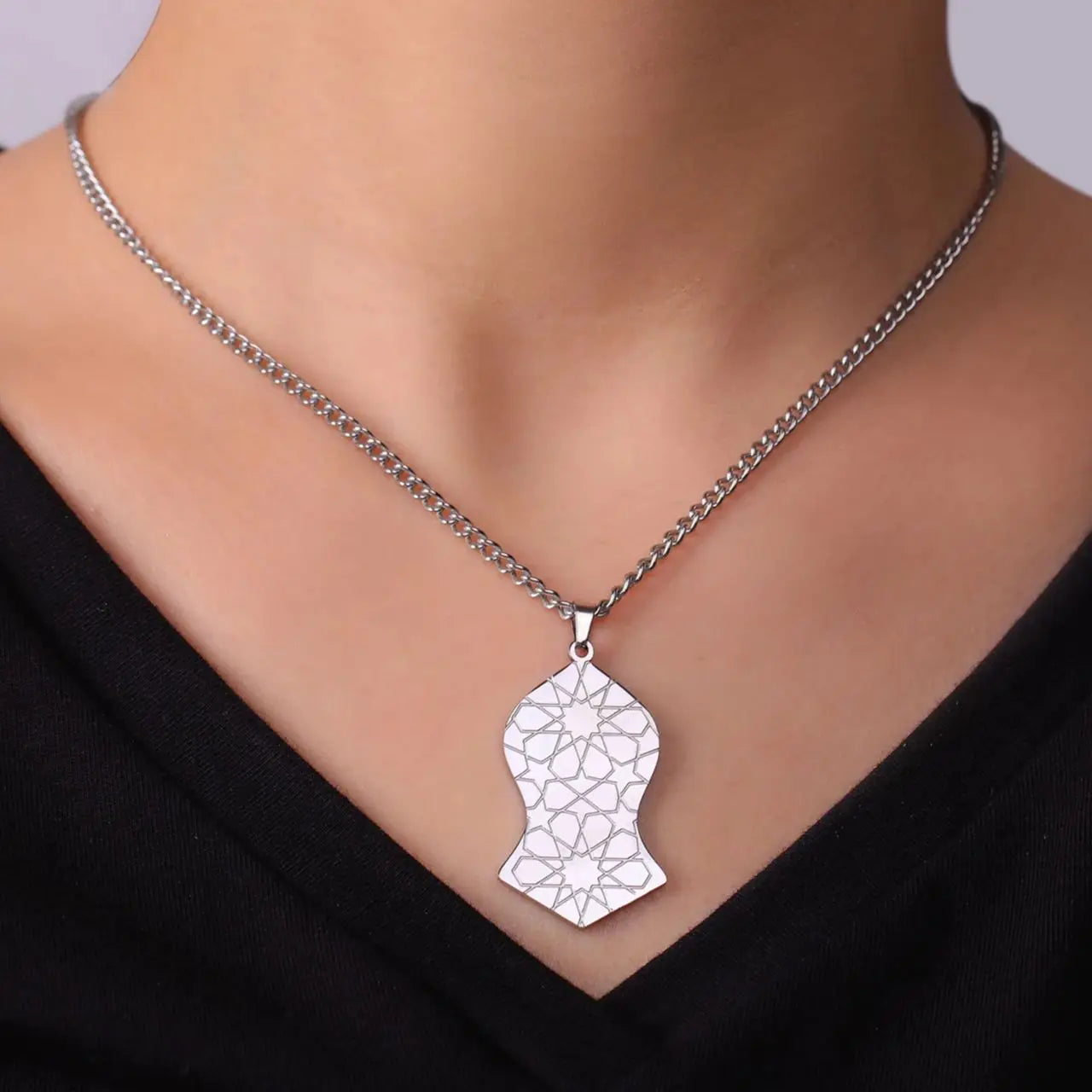 LIKGREAT Islamic Calligraphy Pendant Necklace Ayatul Kursi Stainless Steel Prophet Muhammad Nalain Jewelry Eid Gifts Wholesale